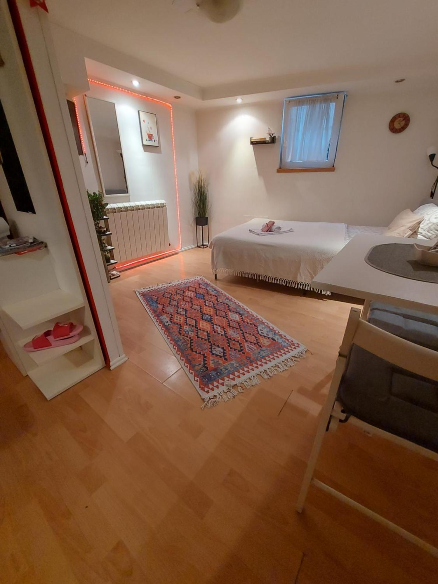Glorry M Lejlighed Beograd Eksteriør billede